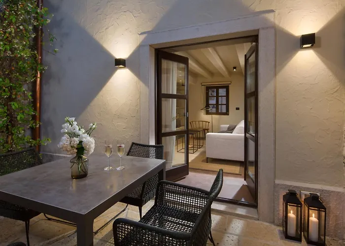 Euphrasiana By Interhome Tatil Evi Poreč